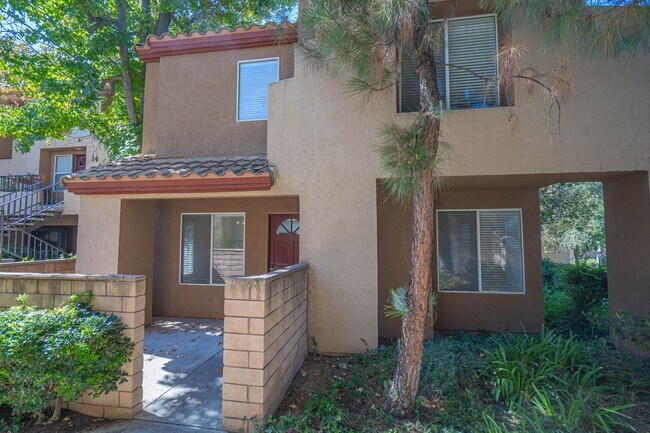 Primary Photo - 2-Bedroom Townhouse with Community Pool & ...