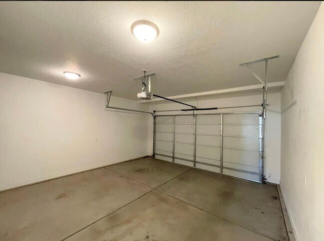 Building Photo - 873 S 110 W