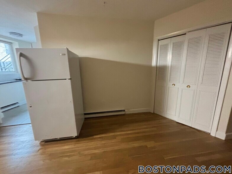 Building Photo - 20 Armington St