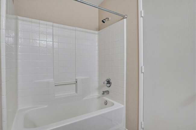Building Photo - 2576 Velez Valley Way