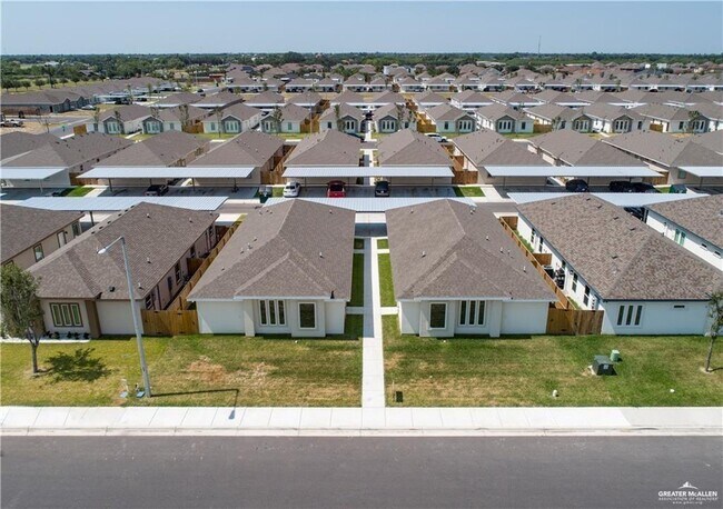 Building Photo - 33 Puffin Ave