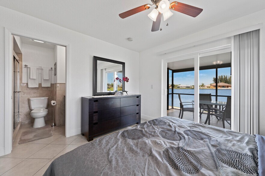 Building Photo - 314 SW 3rd Pl