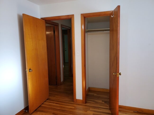 Building Photo - 1 Avon Dr