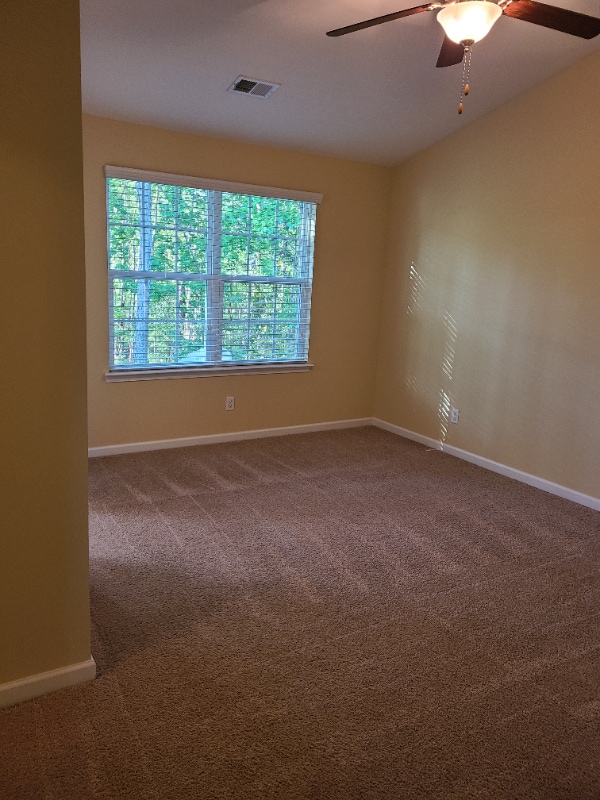 Building Photo - 447 Truman Dr