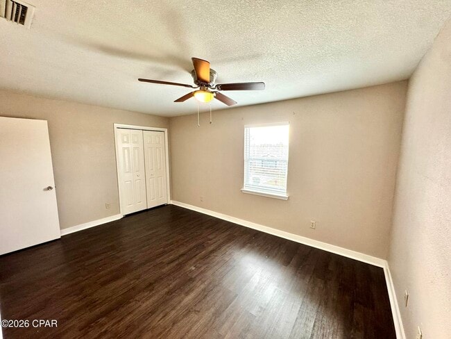 Building Photo - 2523 Johnson Dr