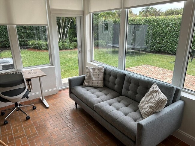 Building Photo - 1240 S Alhambra Cir