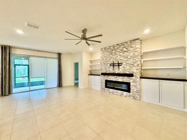 Building Photo - 12544 Shining Willow St