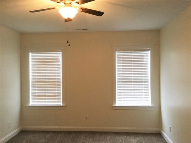 Building Photo - 15612 Waterfront Dr