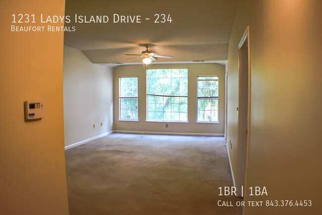 Building Photo - 1231 Ladys Island Dr