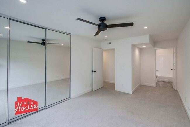 Building Photo - 408 Bristol Rd