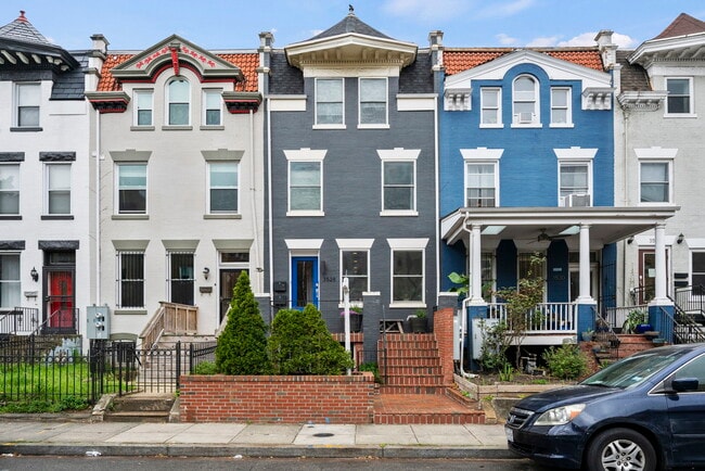 Primary Photo - 3528 13th St NW