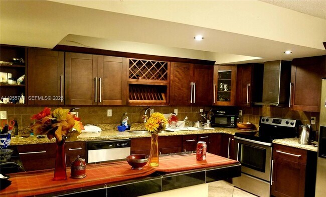 Building Photo - 20814 San Simeon Way