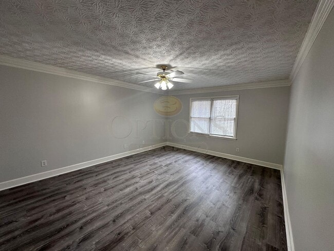 Building Photo - 4BR/3BA on Large Private Wooded Lot- Woodstock