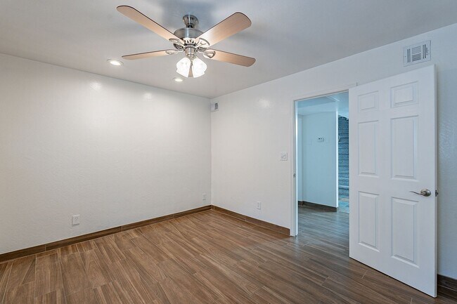 Building Photo - Coming Soon! 4 bed, 3.5 bath with a beautiful pool & views! No HOA - Available 02/01/2026