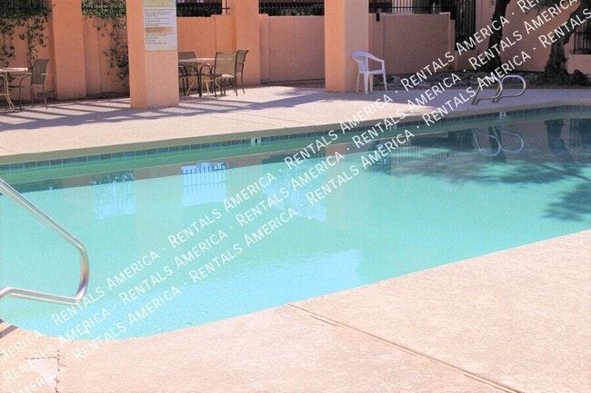 Building Photo - 3131 W Cochise Dr