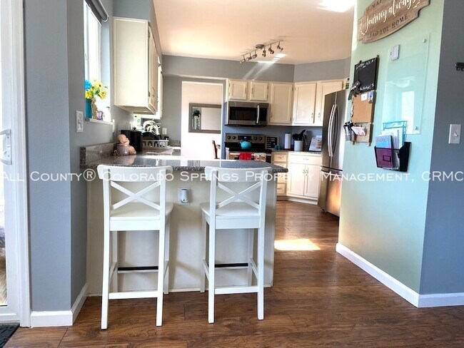 Building Photo - 5020 Wainwright Dr