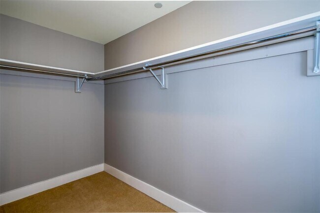 Building Photo - 314 N Broadway