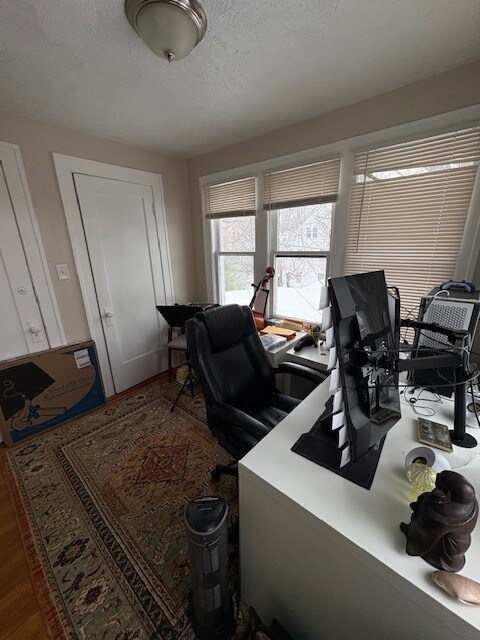 Building Photo - 2172 Edgewood Rd