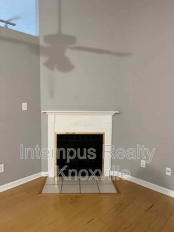 Building Photo - 7361 Carowinds Ln
