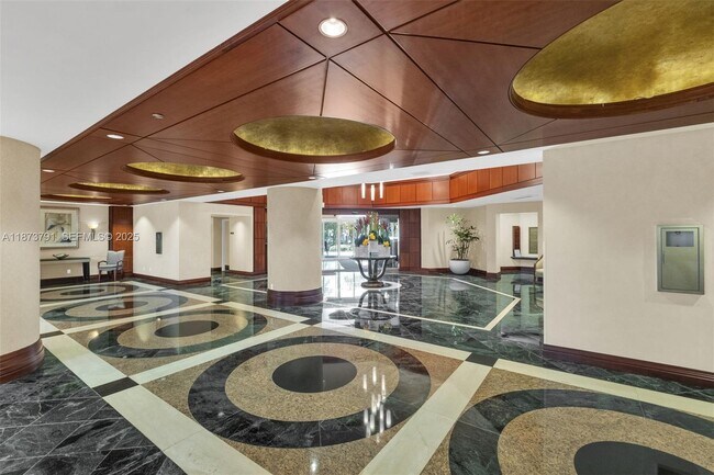 Building Photo - 21050 Point Pl