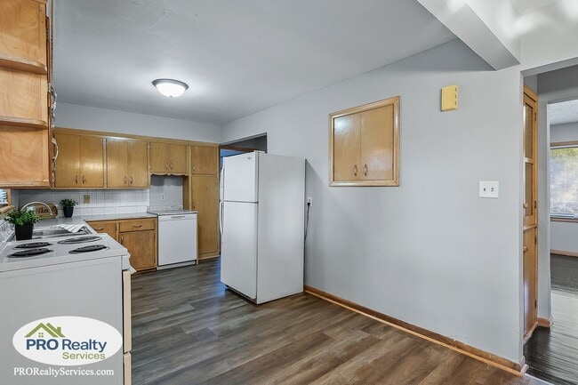 Building Photo - 3 Bedroom Home in New Prague