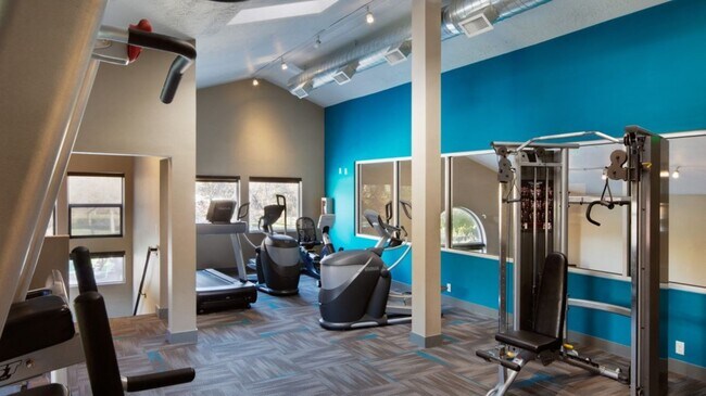 Building Photo - 1153 N Redwood Rd