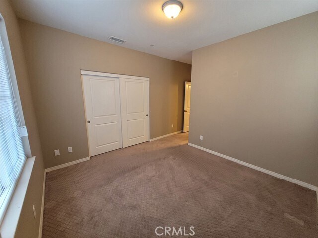 Building Photo - 14425 Willamette Ave