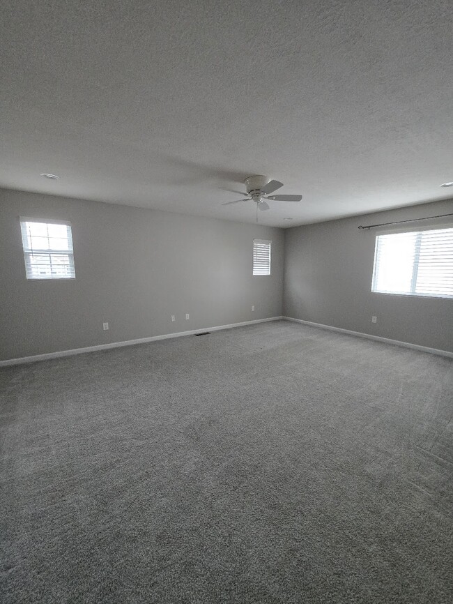 Building Photo - 6885 Charlestown Ln