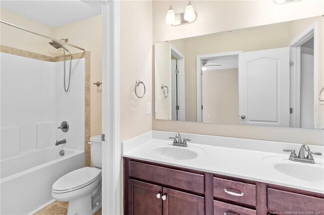 Building Photo - 937 Liberty Ln