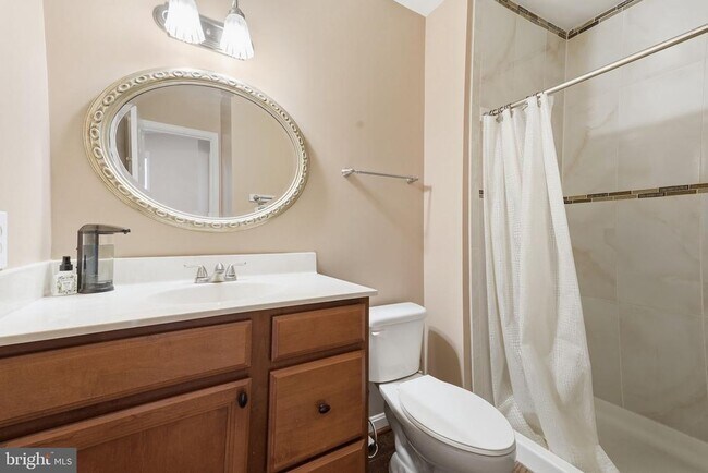 Building Photo - 47656 Pennrun Way