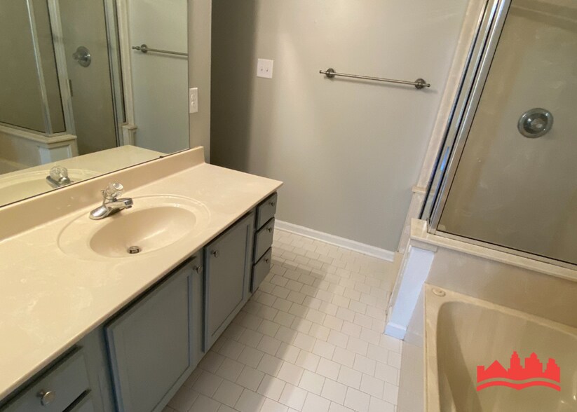 Building Photo - 7019 S Estacada Way