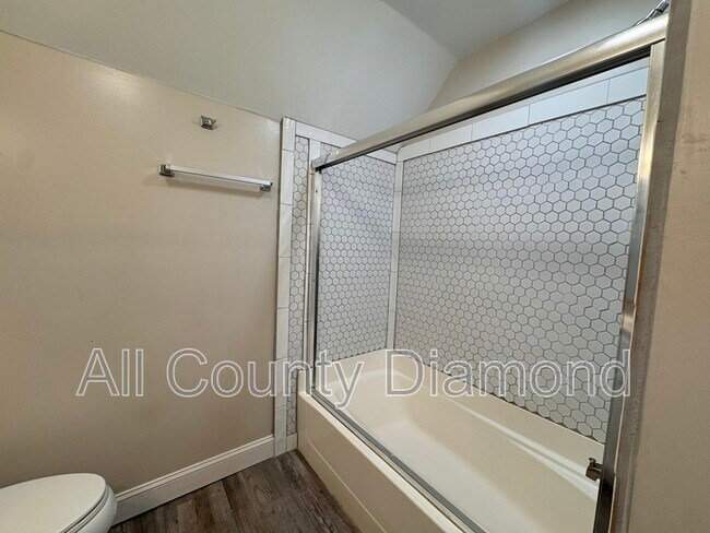 Building Photo - 607 Plantation Ct