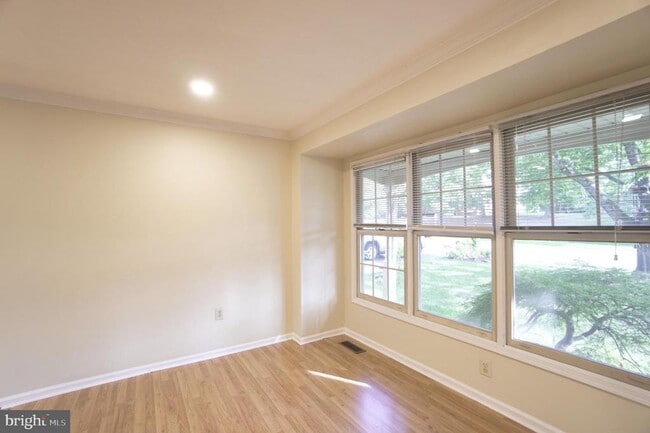 Building Photo - 1379 Gwynedale Way