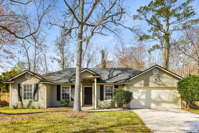 Primary Photo - 548 Edward Rutledge St