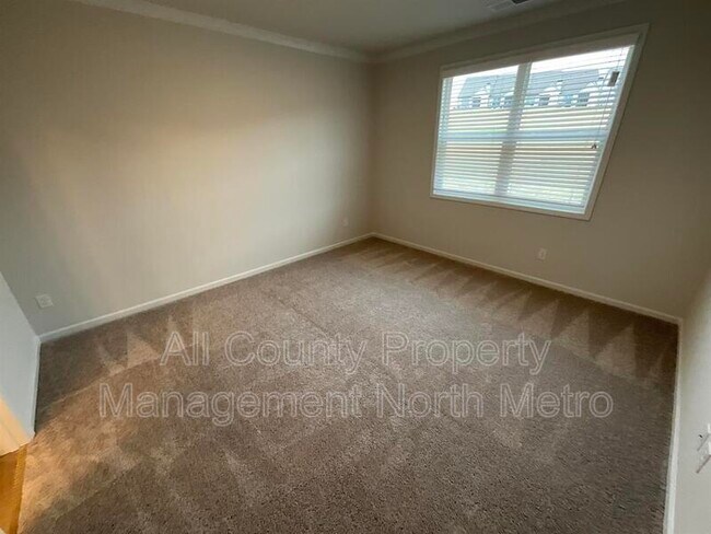 Building Photo - 191 Sweet Briar Wy