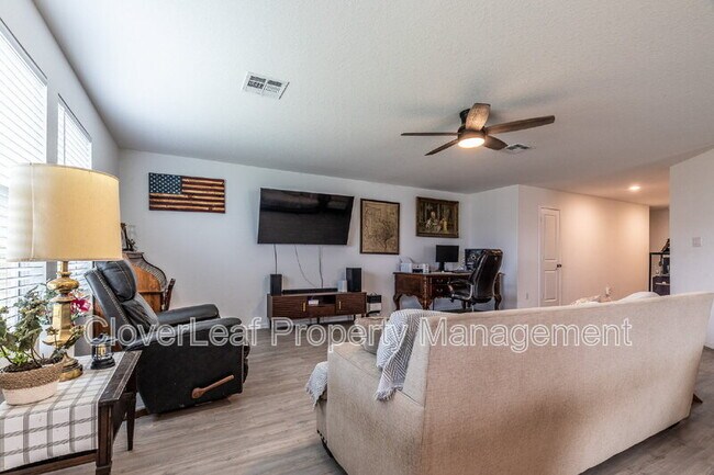 Building Photo - 2847 Elion Dr