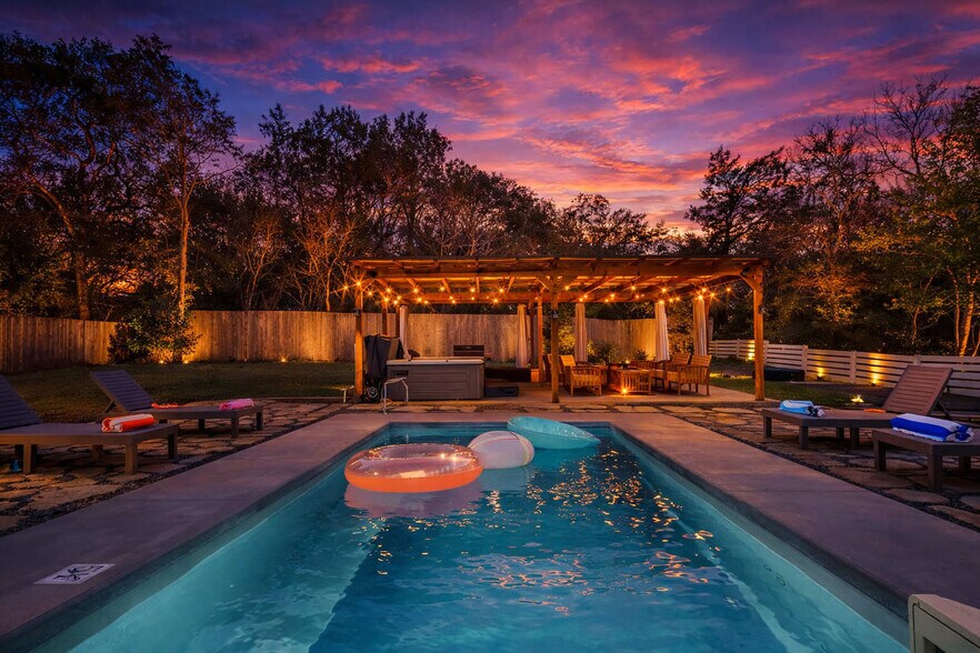 Building Photo - 13207 Easley Dr