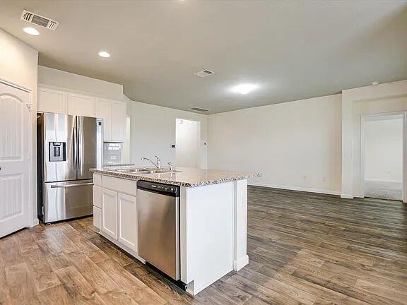 Building Photo - 1011 Pembroke Ct