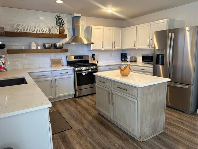 Building Photo - 11987 Bolton Dr