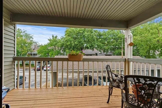 Building Photo - 8811 W 106th Ter