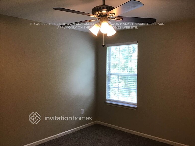 Building Photo - 6105 Watsonia Dr