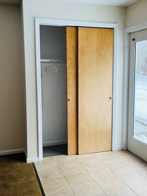 Building Photo - 105 Huntingtown Rd