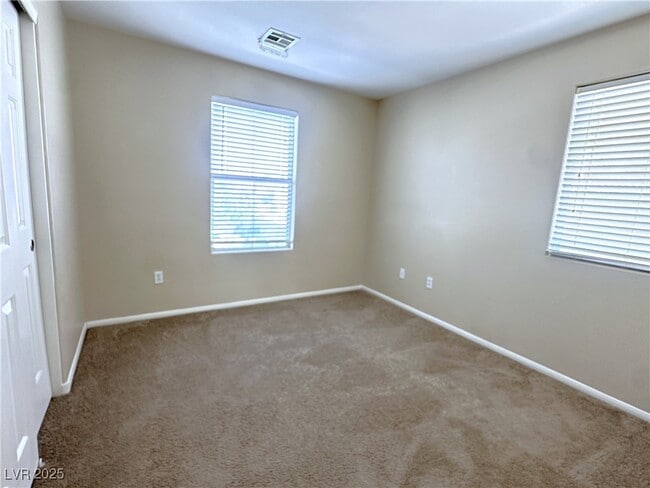 Building Photo - 8046 S Wards Ferry St