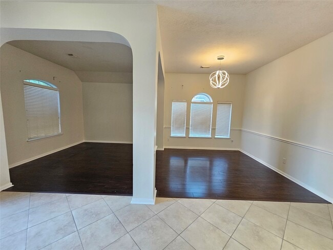 Building Photo - 201 Cedar Branch Dr