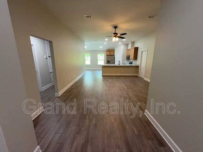 Building Photo - 7230 Par Ln