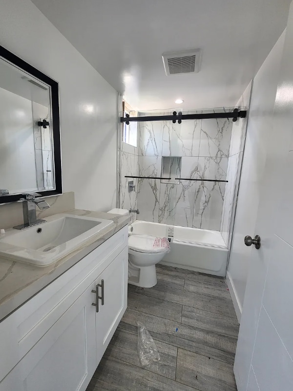 Building Photo - 3330 Portola Ave