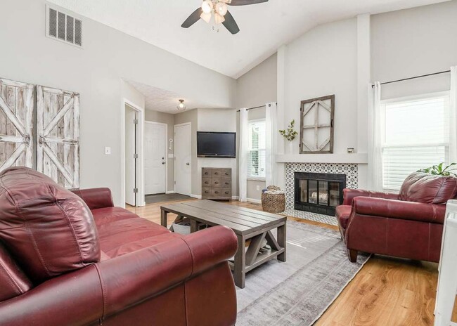 Building Photo - 3539 Westbay Dr