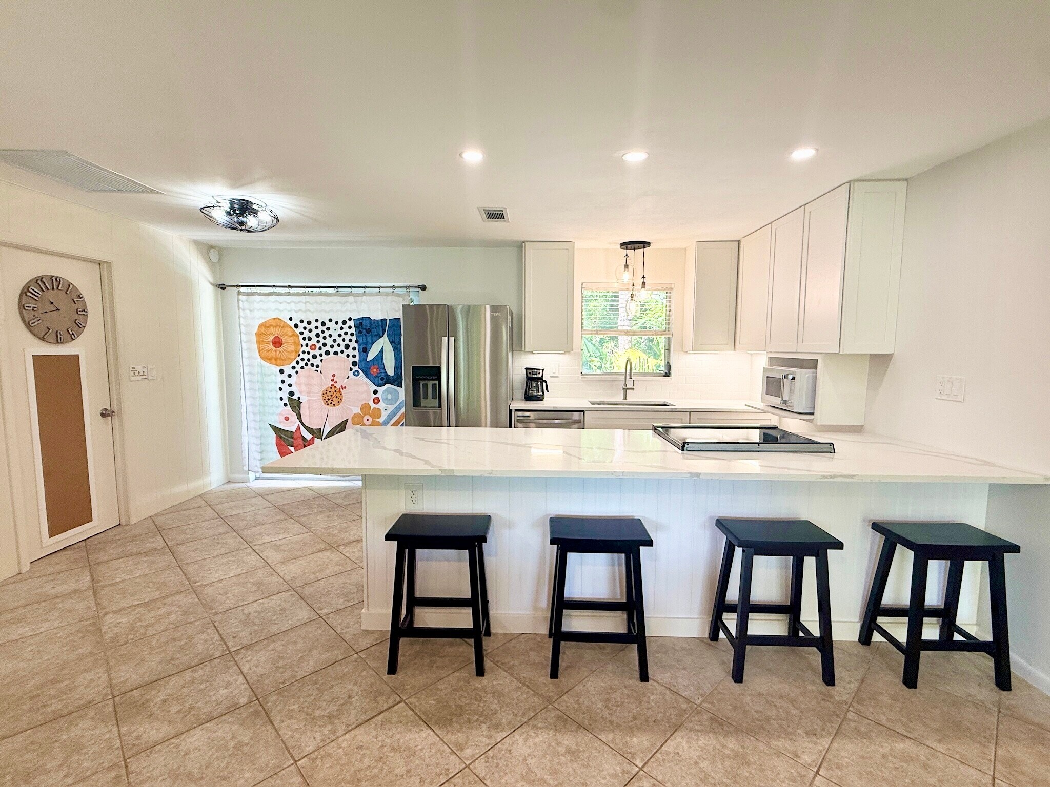 Building Photo - 465 8th St N