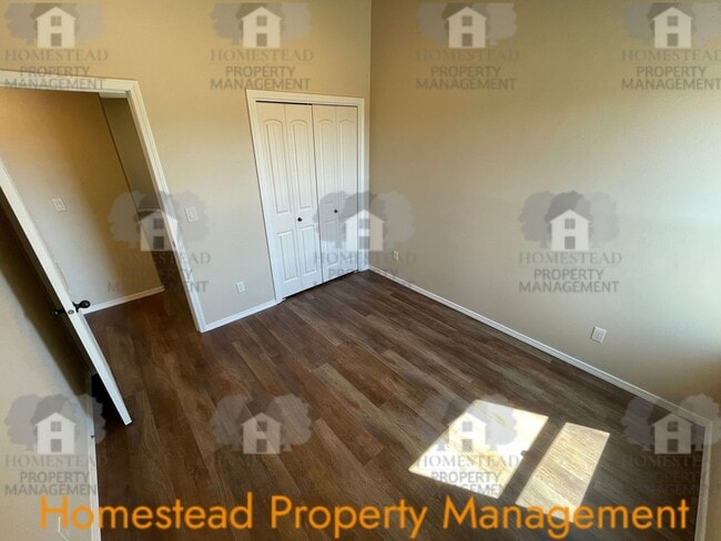 Building Photo - 1449-1451 Northgate Dr.