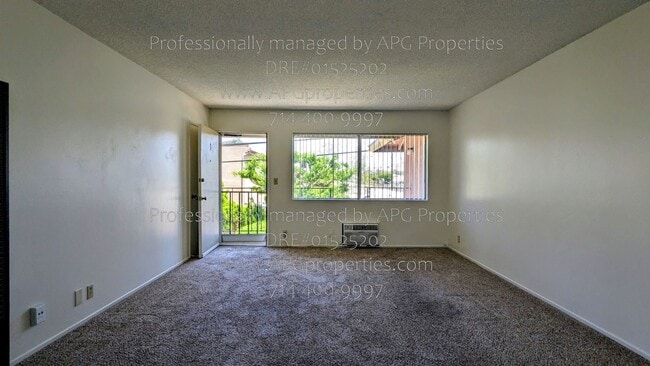 Building Photo - 1810 WGreenleaf Ave-3